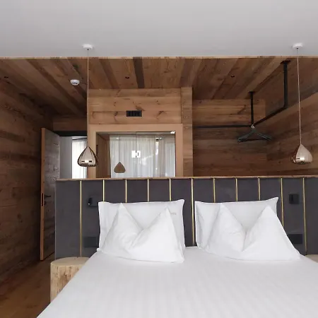 Alpuris - Your Boutique - Hotel 4*